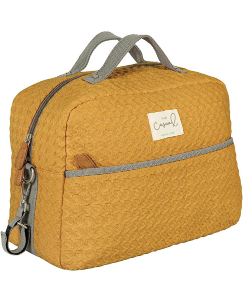 Bolso maternal Dream 30350645 ocre 42 x30x18 cm.